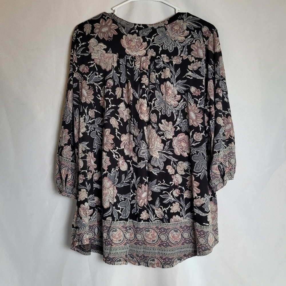 Lucky Brand Women's Size 2X Plus Floral 3/4 Sleeve Vneck Blouse Top - Picture 5 of 10
